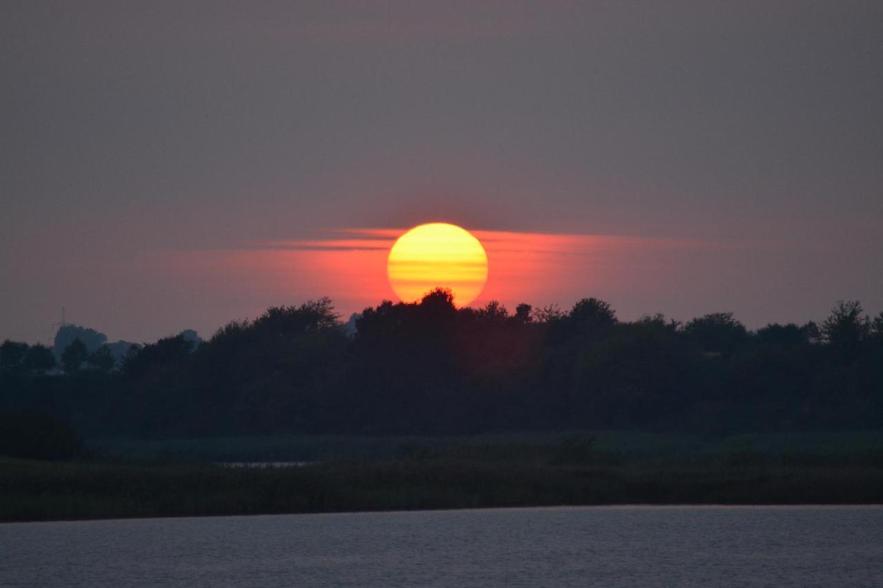 Hausboot Lagoon Stralsund Bagian luar foto